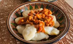 Салат Вареники с картошкой и мясом