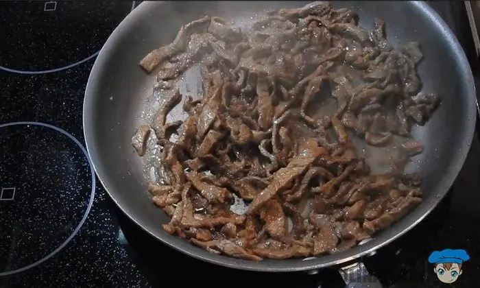 Огурцы с мясом по-корейски