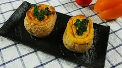 Салат Фаршированный картофель с мясом и грибами под хрустящей корочкой